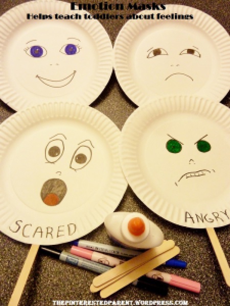 Paper plate emotion masks
